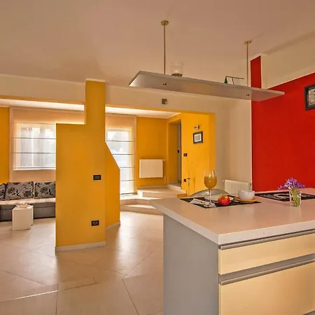 Leonico In * Porec