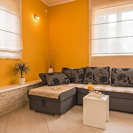 Leonico In Holiday home