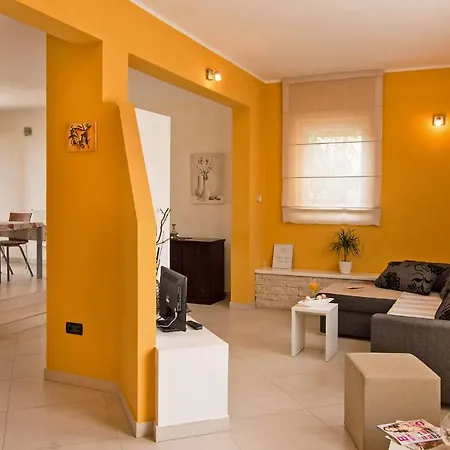 Holiday home Leonico In *